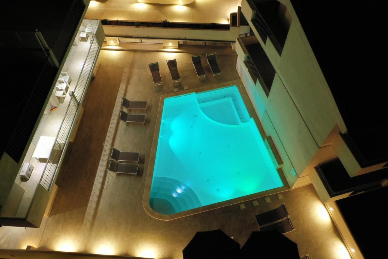 La Contessa Lejlighedshotel Santa Teresa Gallura Eksteriør billede