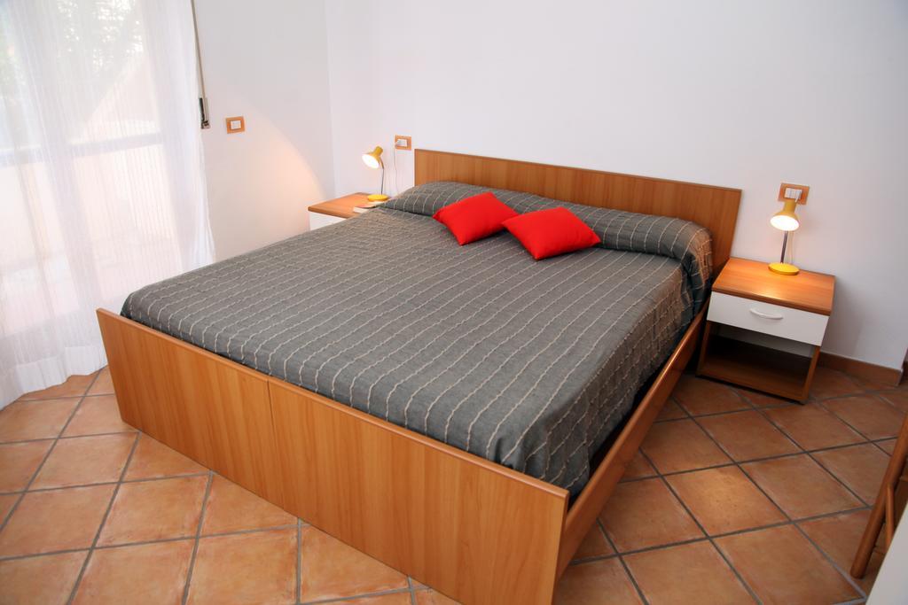 La Contessa Lejlighedshotel Santa Teresa Gallura Værelse billede