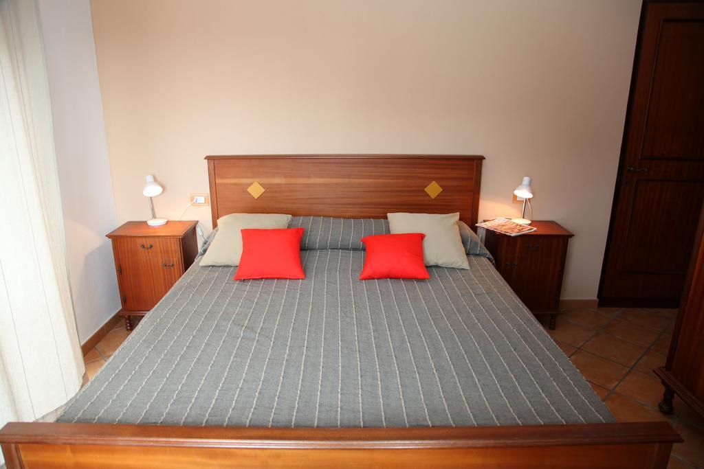 La Contessa Lejlighedshotel Santa Teresa Gallura Værelse billede