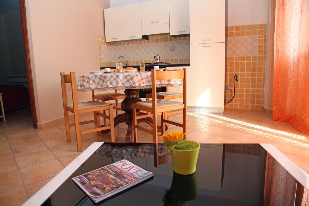 La Contessa Lejlighedshotel Santa Teresa Gallura Værelse billede