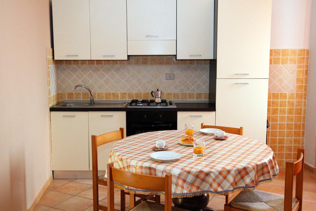 La Contessa Lejlighedshotel Santa Teresa Gallura Værelse billede