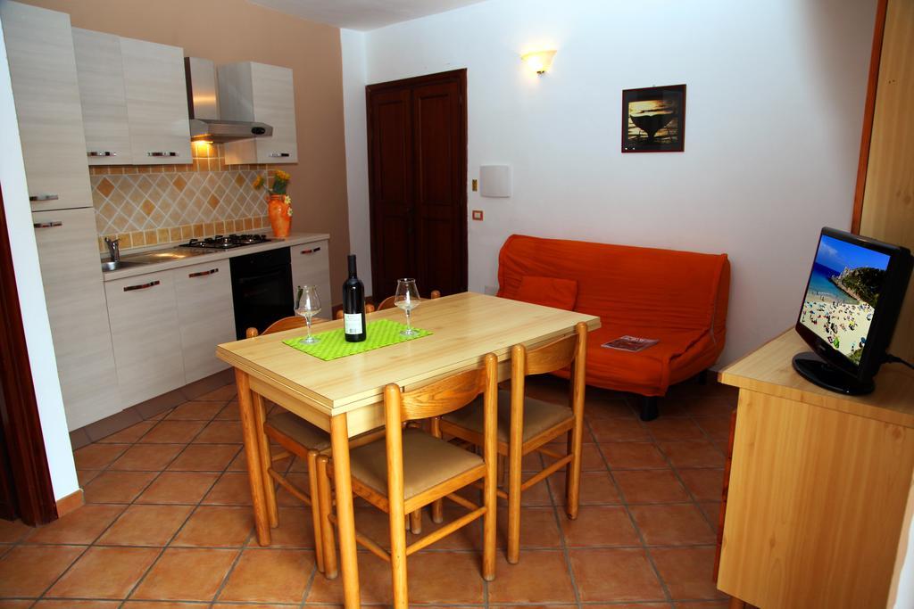 La Contessa Lejlighedshotel Santa Teresa Gallura Værelse billede