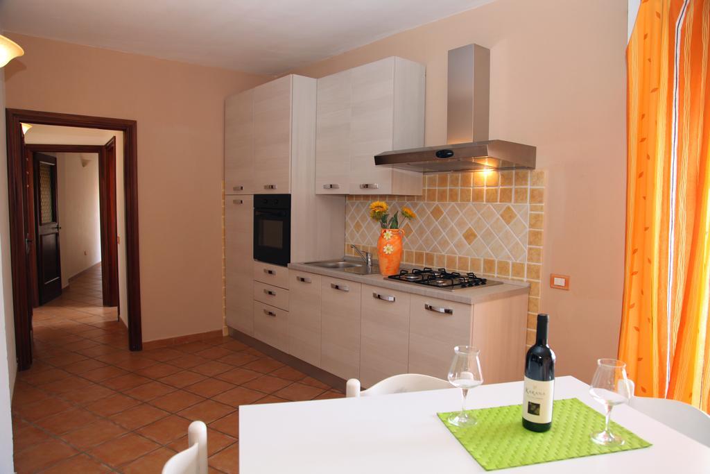 La Contessa Lejlighedshotel Santa Teresa Gallura Værelse billede